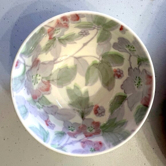 Awe-Inspiring Japanese Set of 6 Specially Crafted Hand-Painted Ice-Cream Bowls! - Picture 6 of 15